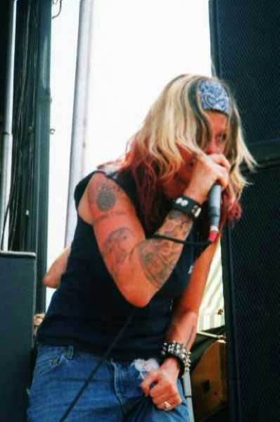 otep08032002a.jpg